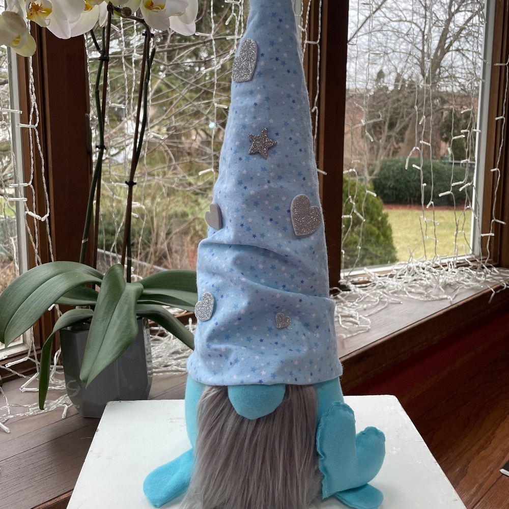 Blue Valentines Day Gnome / Valentine’s Gnome / Heart Gnome
